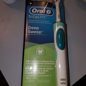 Oral b vitality electric toothbrush new